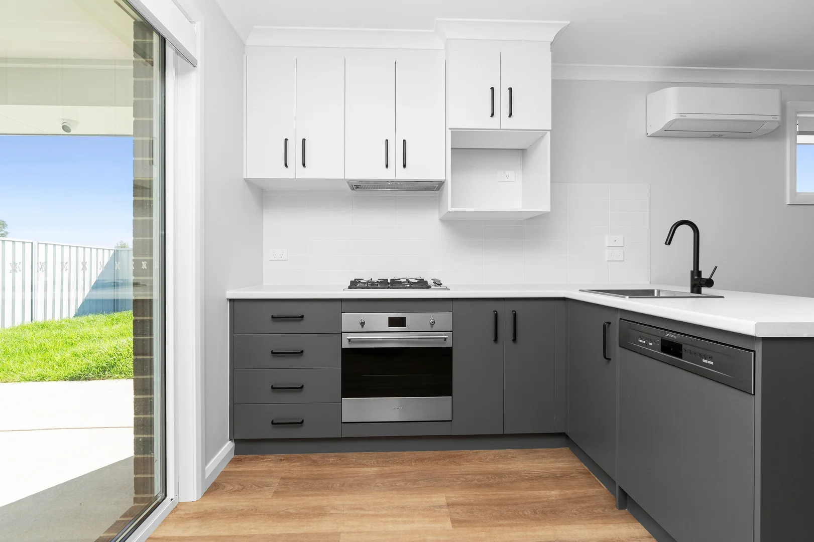 Additional image 6 of 1 Hawkins St, Temora NSW 2666