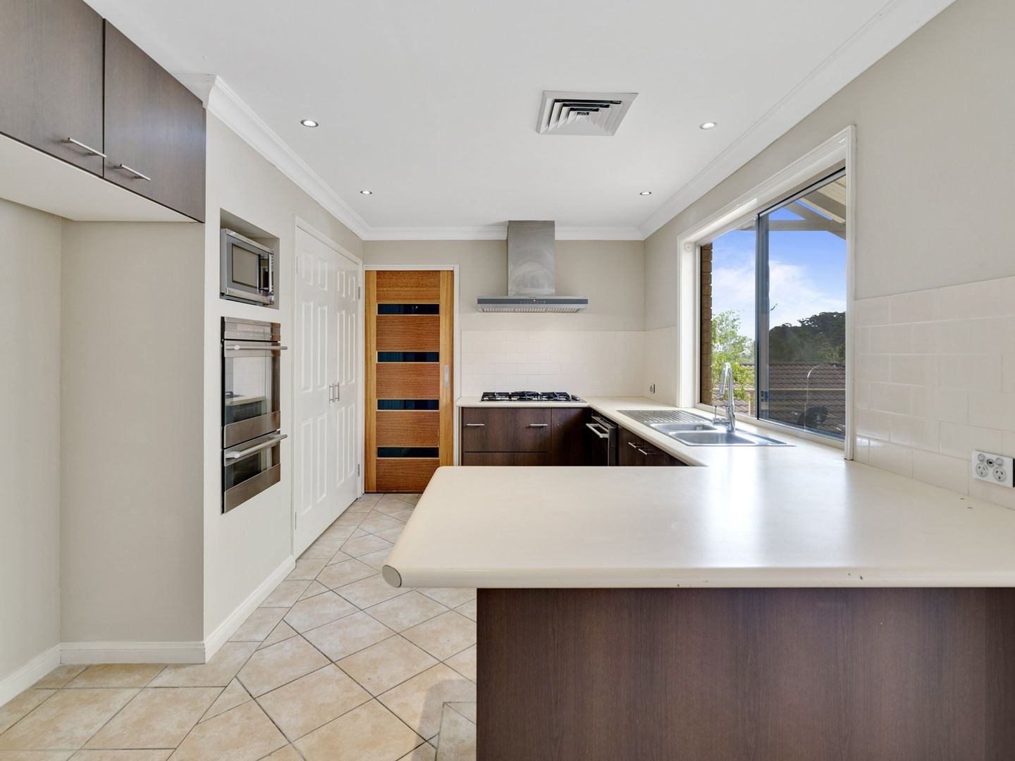 6 Kurume Close, Tuggerah NSW 2259, Image 2