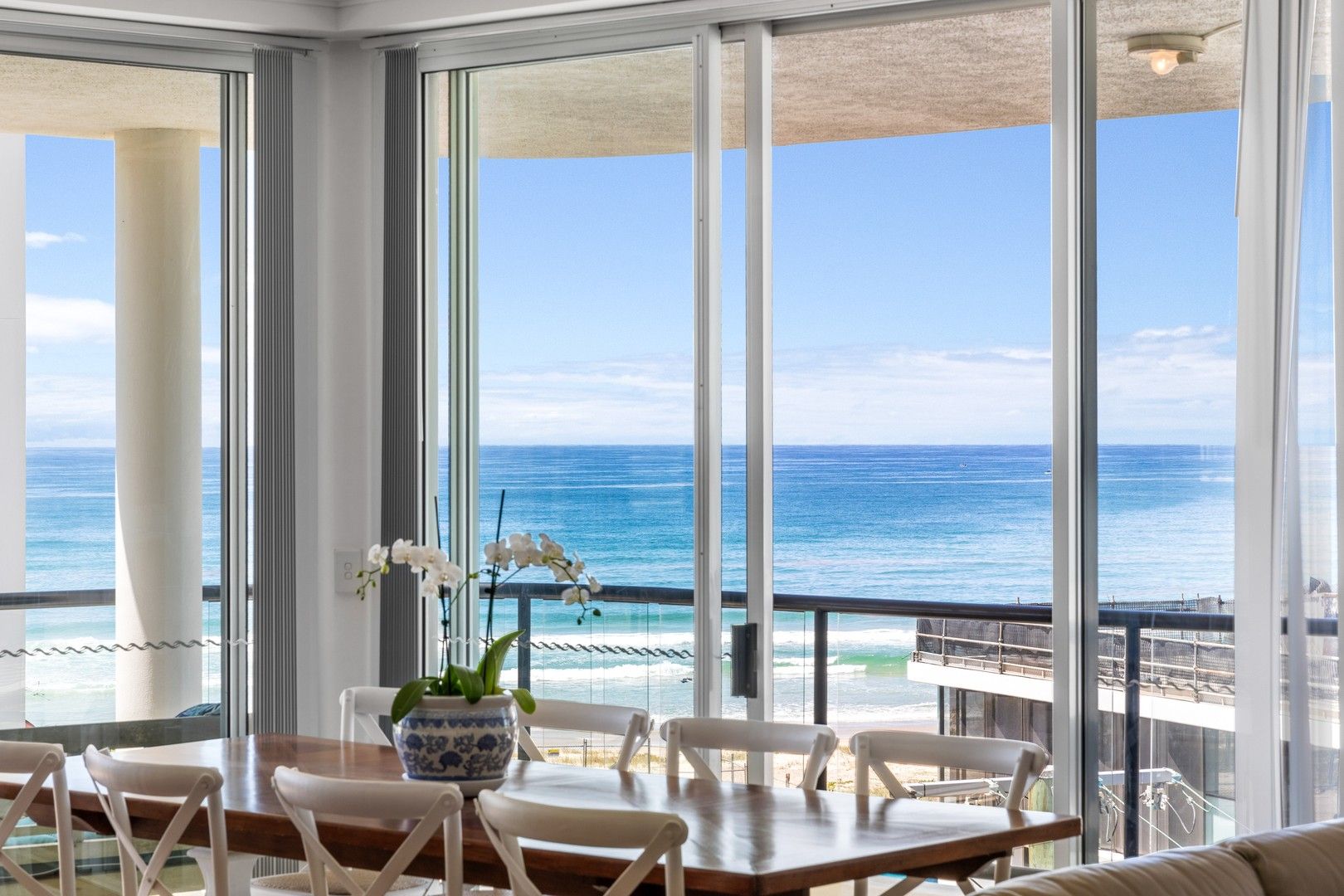 3 bedrooms Apartment / Unit / Flat in 4/3 Twenty Seventh Avenue PALM BEACH QLD, 4221