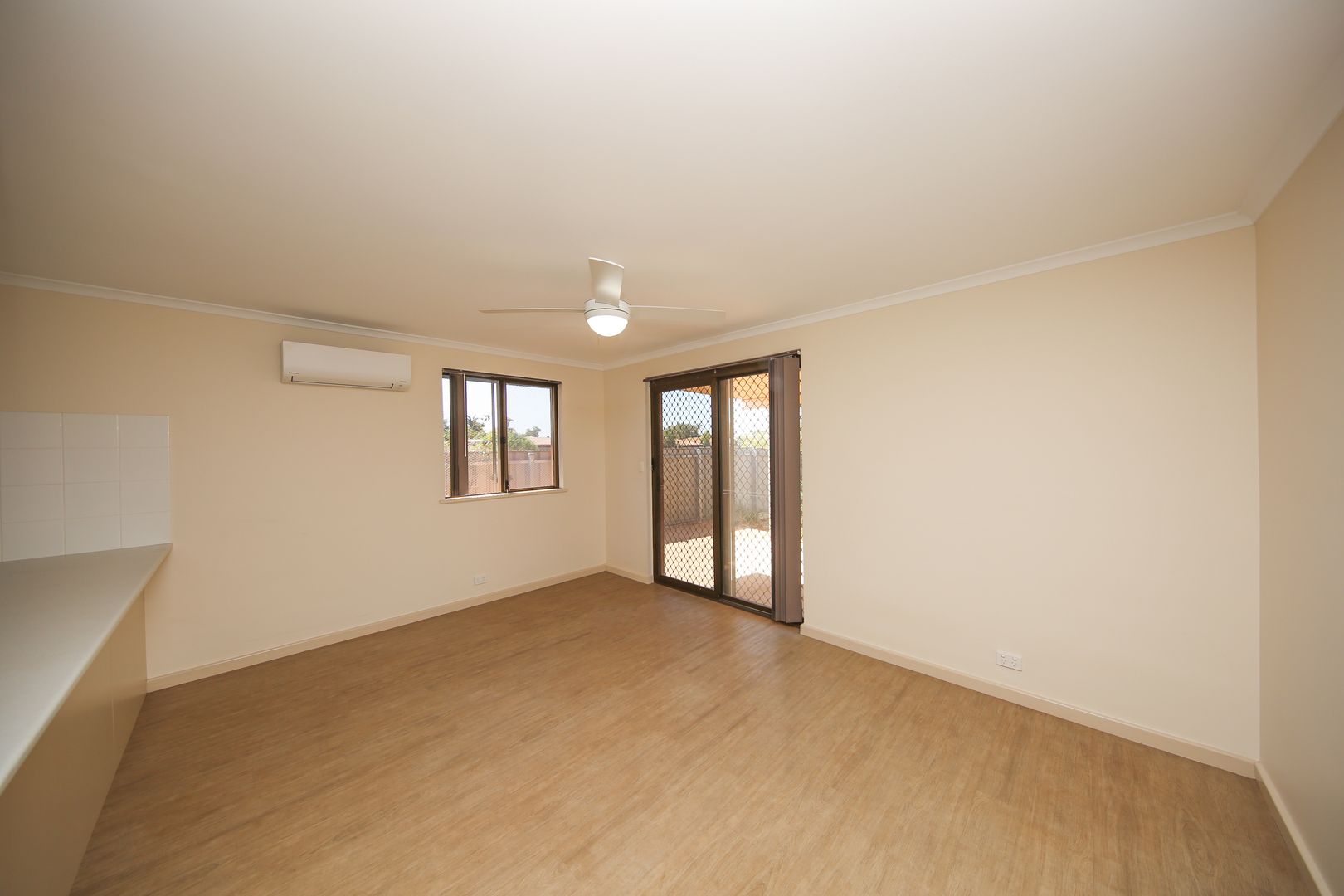 8B Kruger Close, Millars Well WA 6714, Image 2