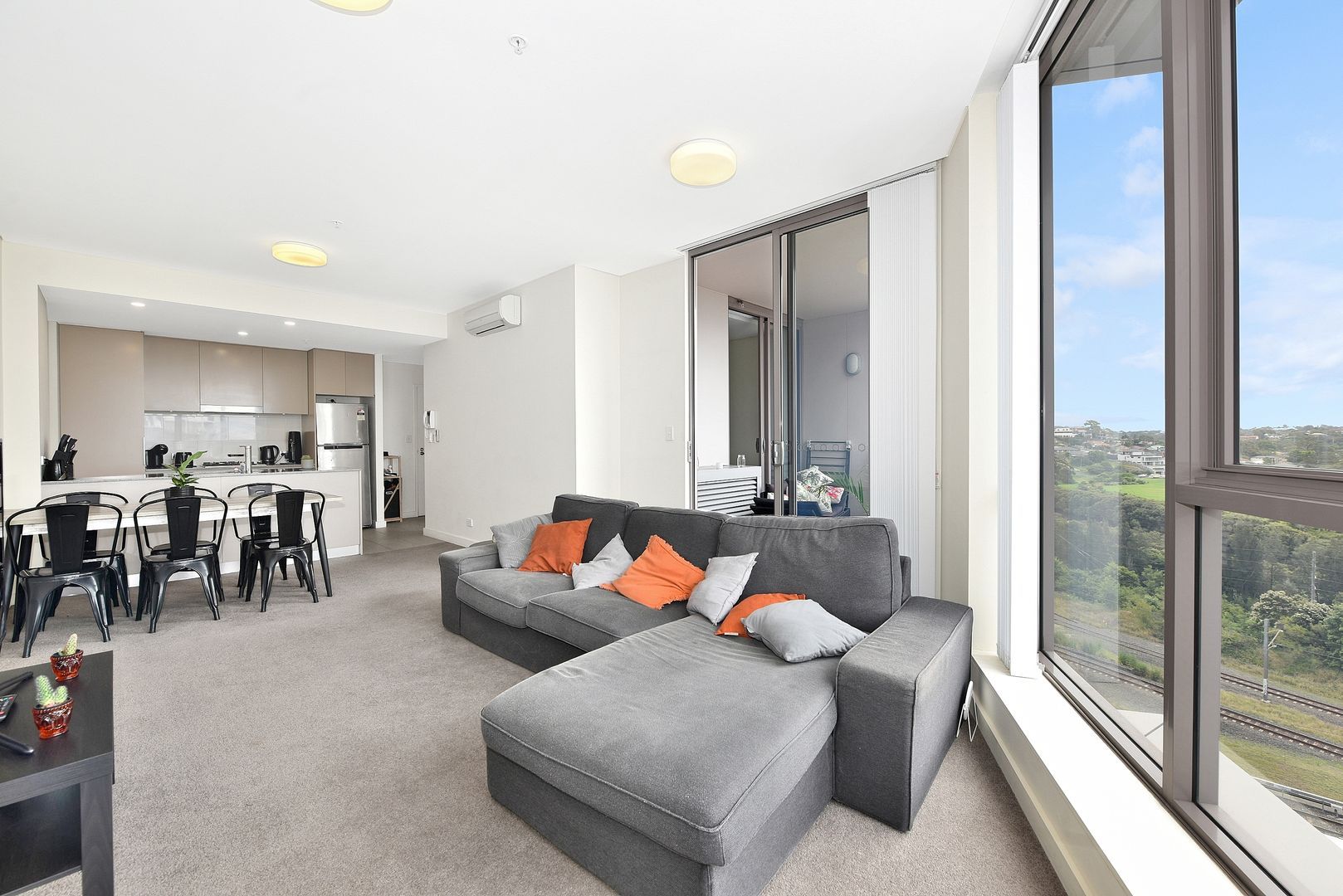207/2 Discovery Point Place, Wolli Creek NSW 2205, Image 1
