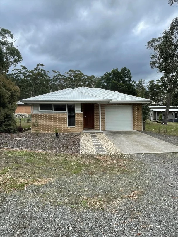 4 Young Road, Halls Gap VIC 3381