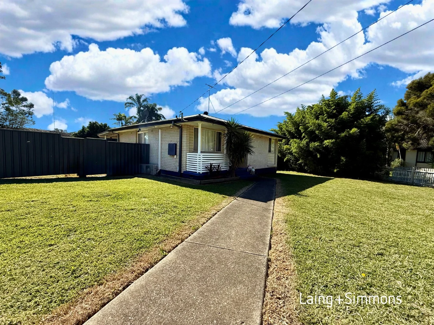 43 Roebuck Cres, Willmot NSW 2770