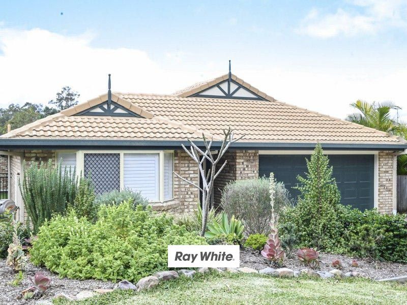 4 bedrooms House in 14 Agathis Place FOREST LAKE QLD, 4078
