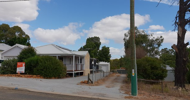 14B Berry Brow Road, Bakers Hill WA 6562