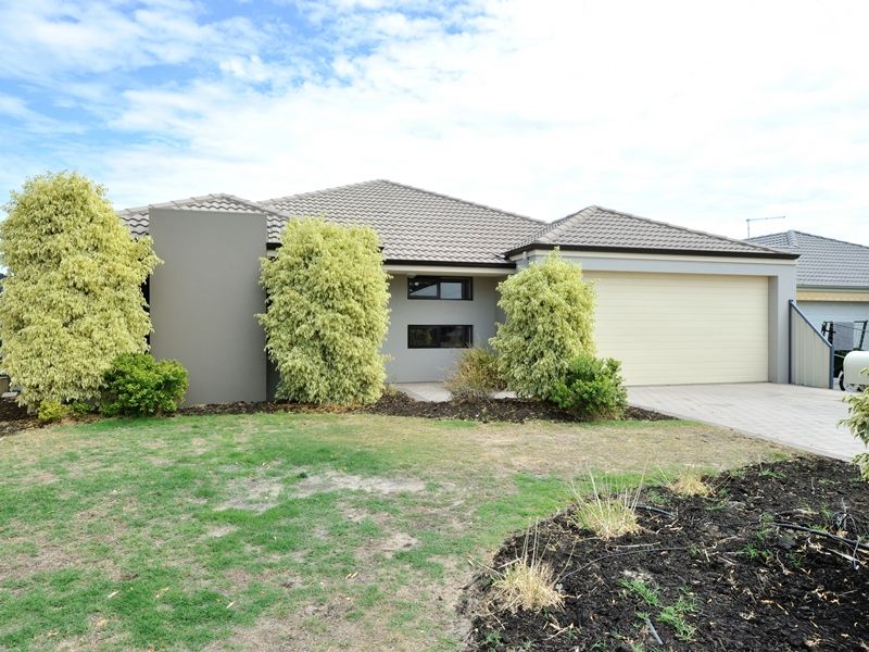 12 St Pierre Loop, Meadow Springs WA 6210, Image 1