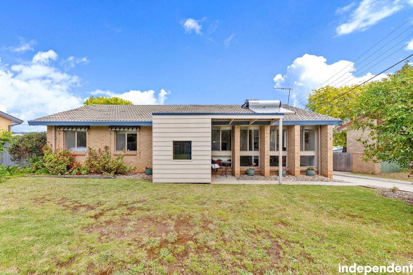 5 Holland Street, Macgregor ACT 2615, Image 2