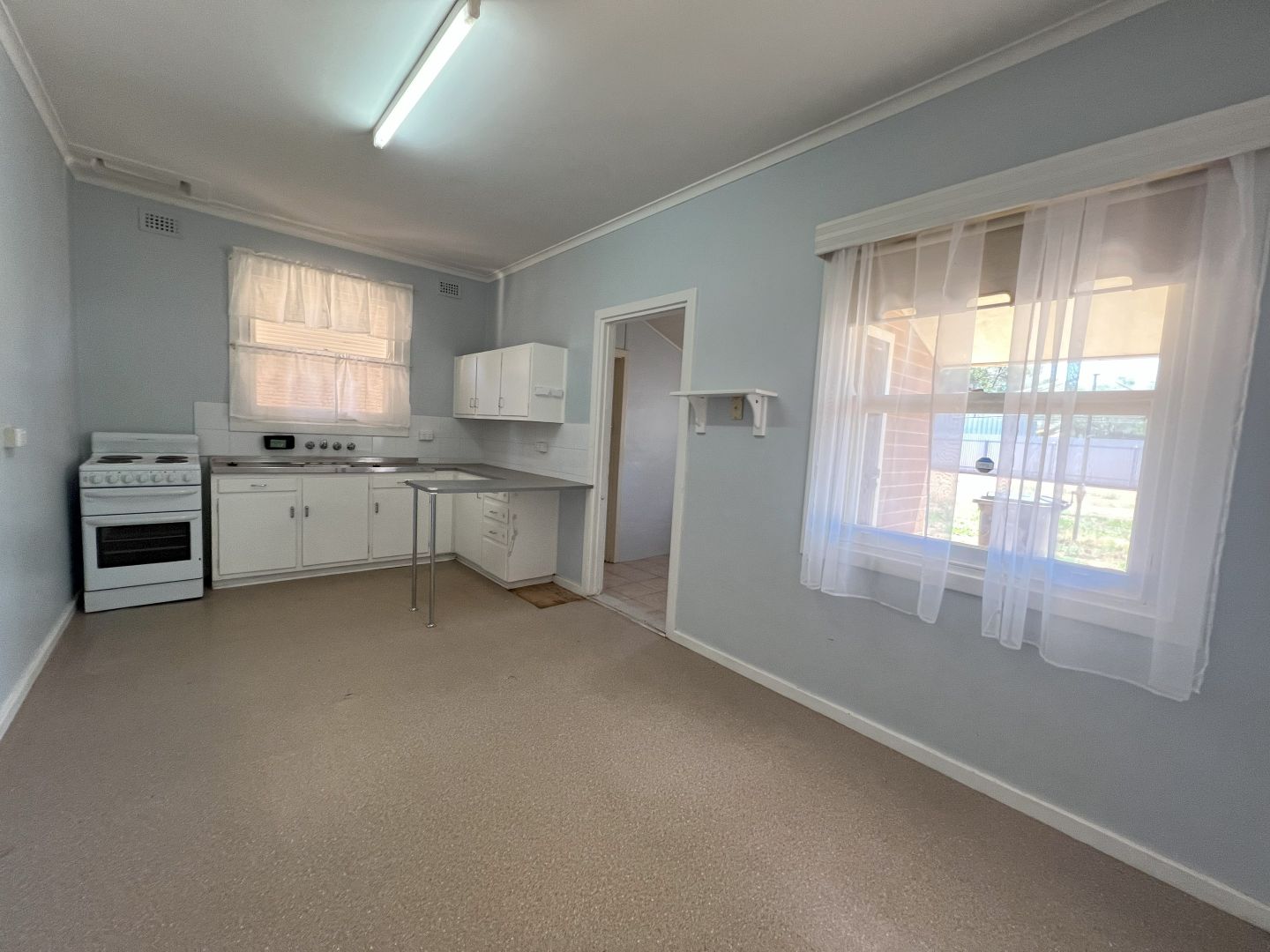 16 Phillips Road, Berri SA 5343 - House For Rent - $360 | Domain