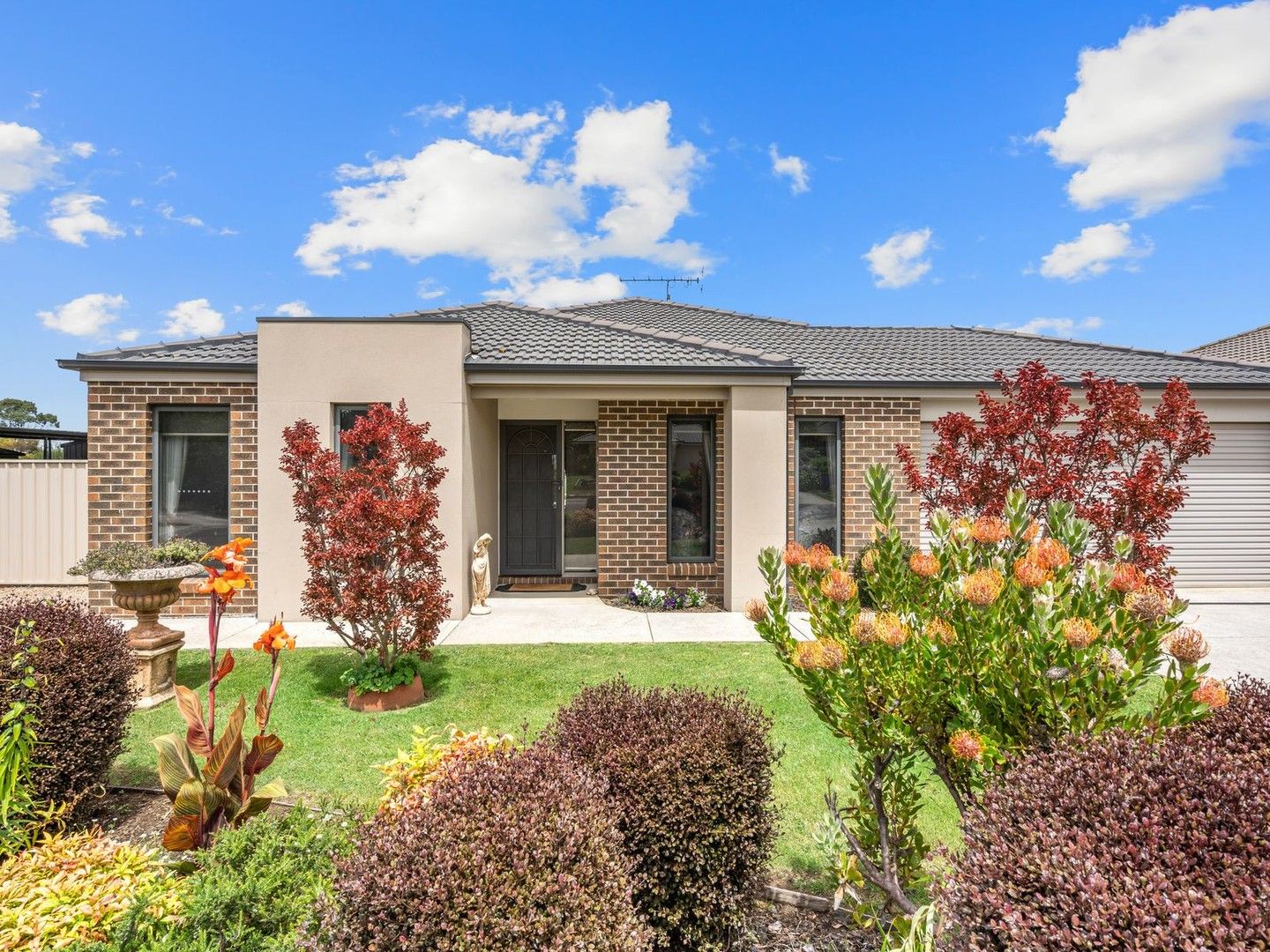 8 Blake Court, Ballan VIC 3342, Image 0