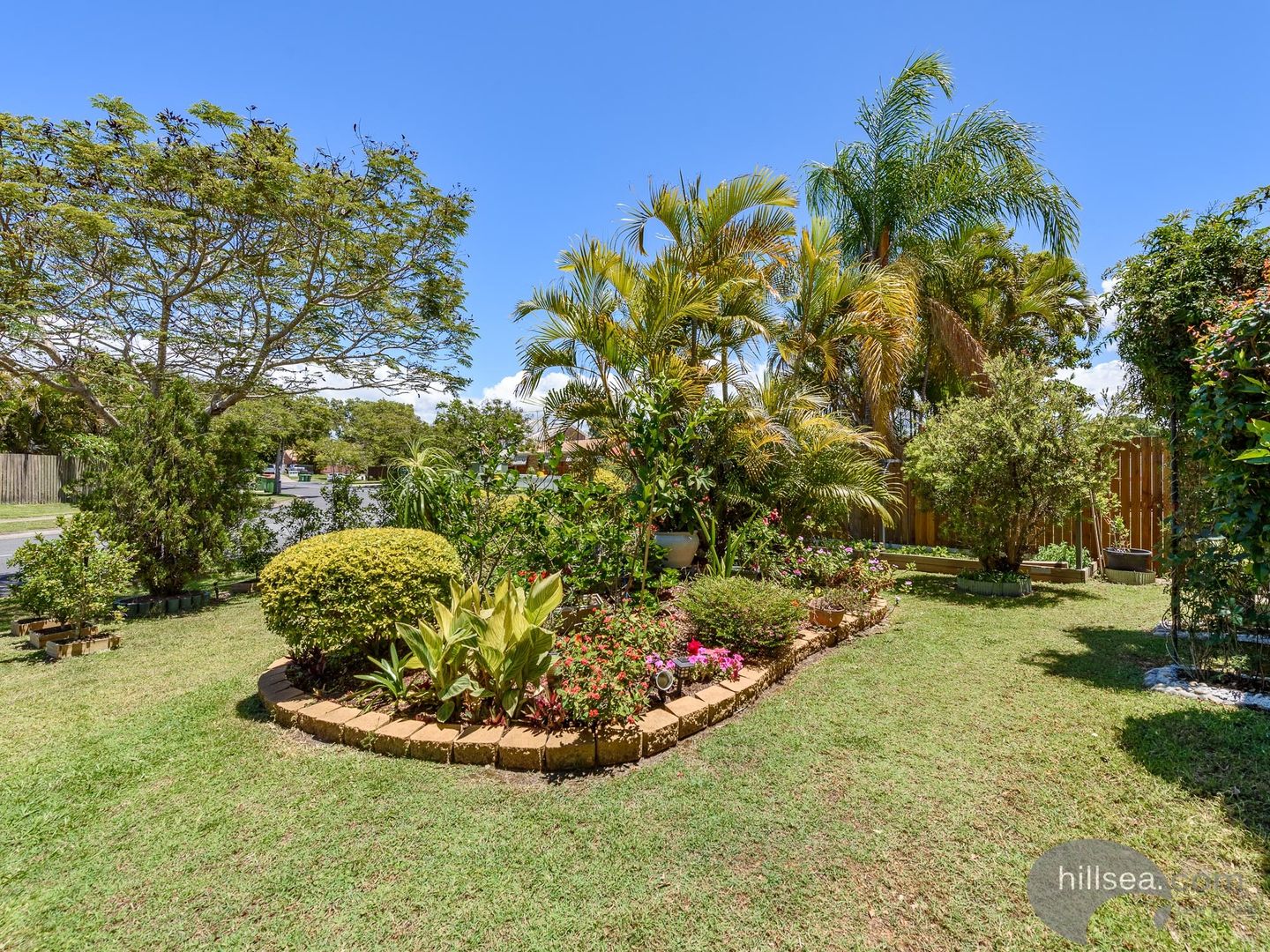 1/18 Kenny Drive, Labrador QLD 4215, Image 2