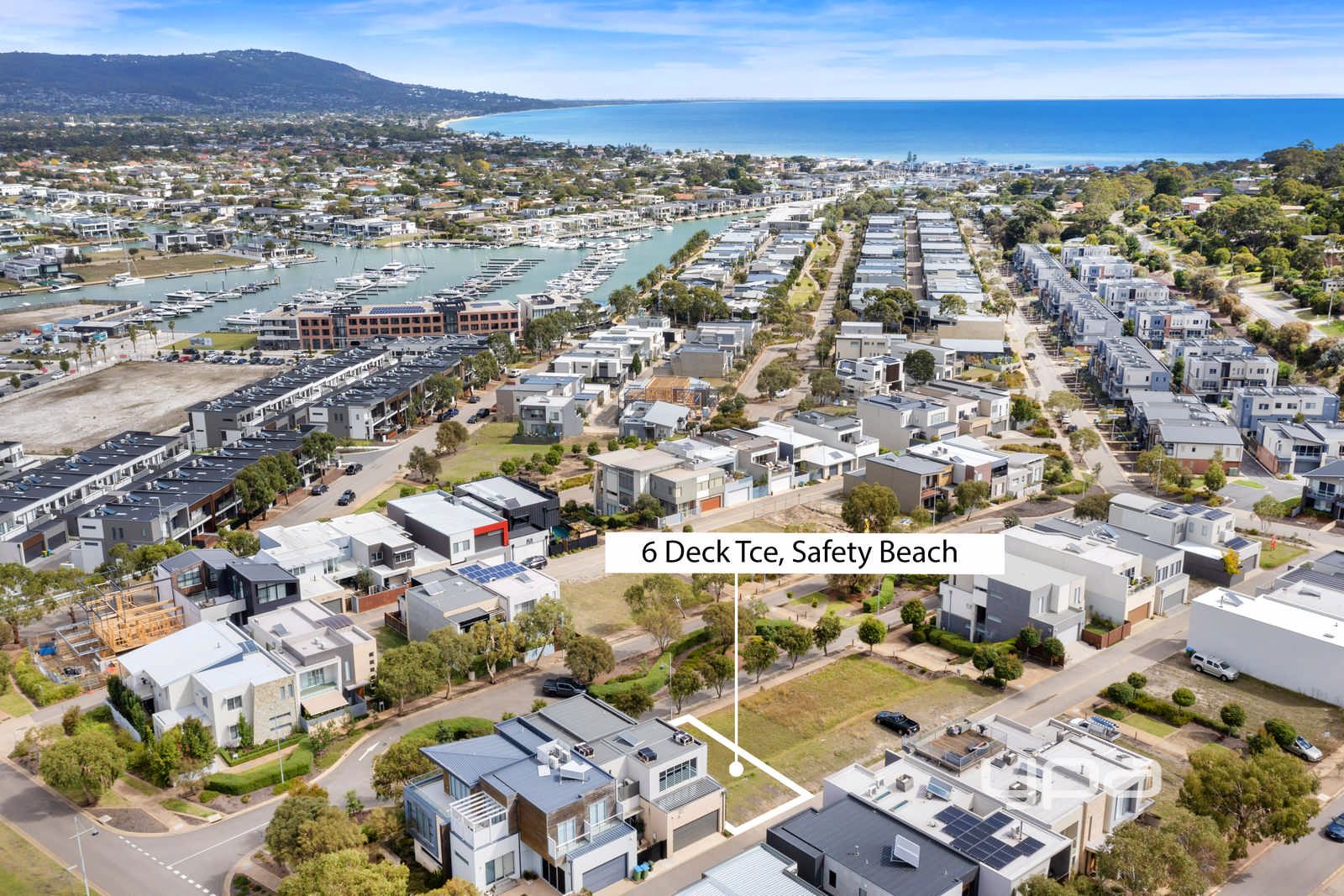 6 Deck Terrace, Safety Beach VIC 3936, Image 2