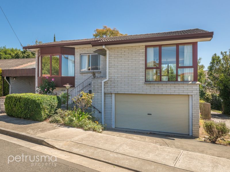 1/15-17 Manresa Court, Sandy Bay TAS 7005, Image 0