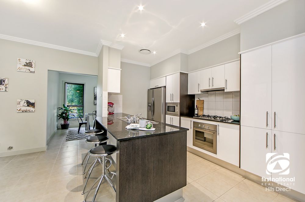 33 Folkestone Terrace, Stanhope Gardens NSW 2768, Image 2