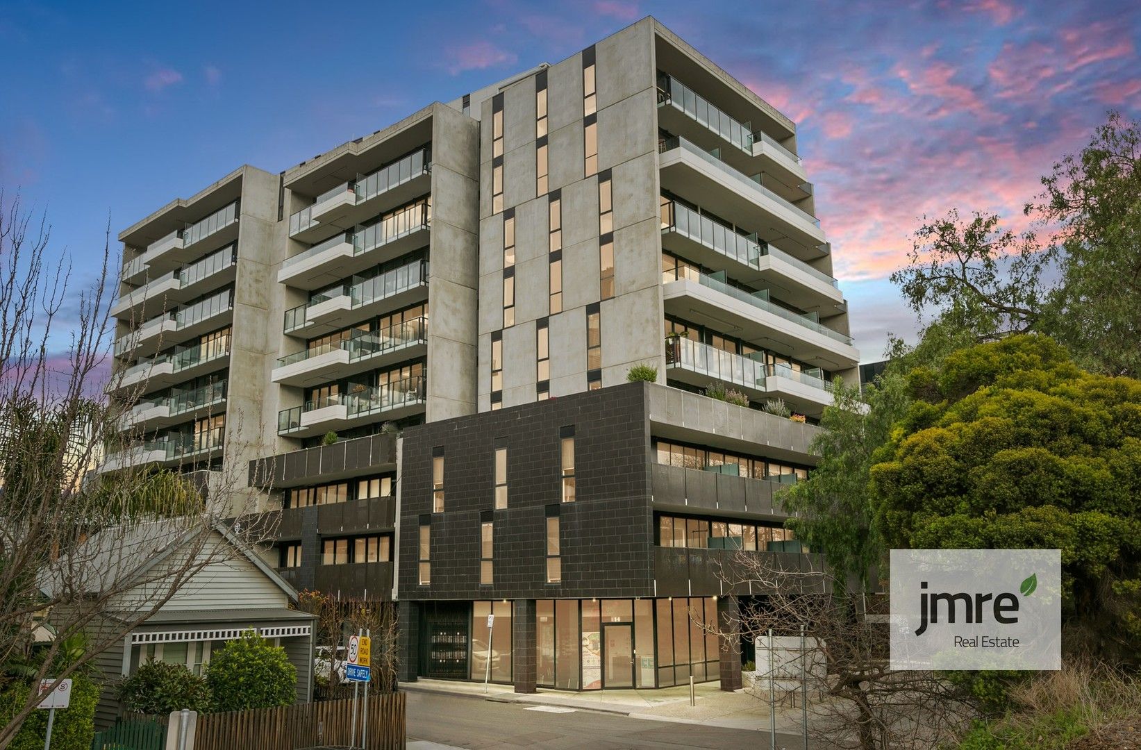 1 bedrooms Apartment / Unit / Flat in 904/8 Montrose Street HAWTHORN EAST VIC, 3123