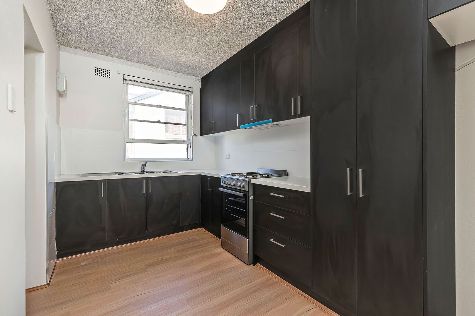 2 bedrooms Apartment / Unit / Flat in 4/28 Hornsey Road HOMEBUSH WEST NSW, 2140