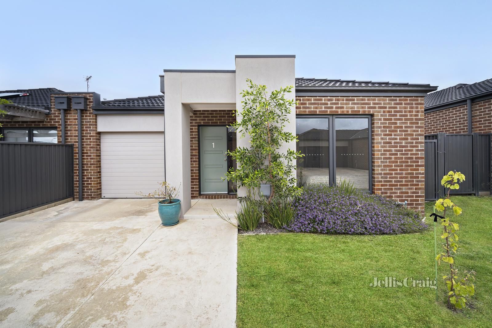 1 Liliane Place, Lake Gardens VIC 3355, Image 0