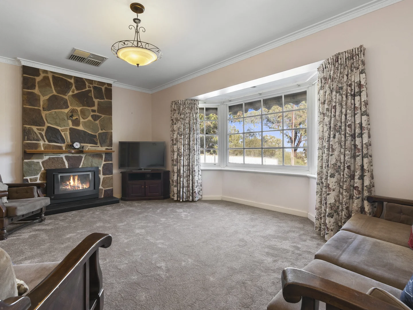 Additional image 2 of 18 Seaview Road, Morphett Vale SA 5162