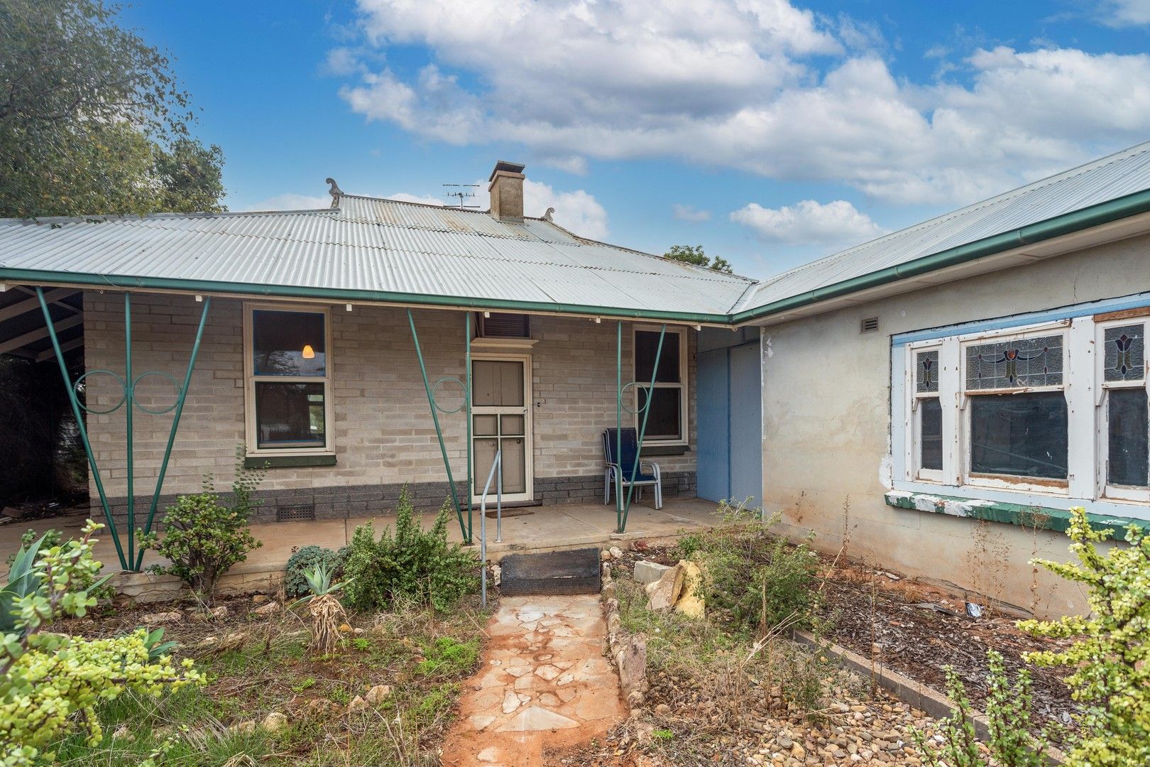 2 bedrooms House in 21 Third Street LOXTON SA, 5333