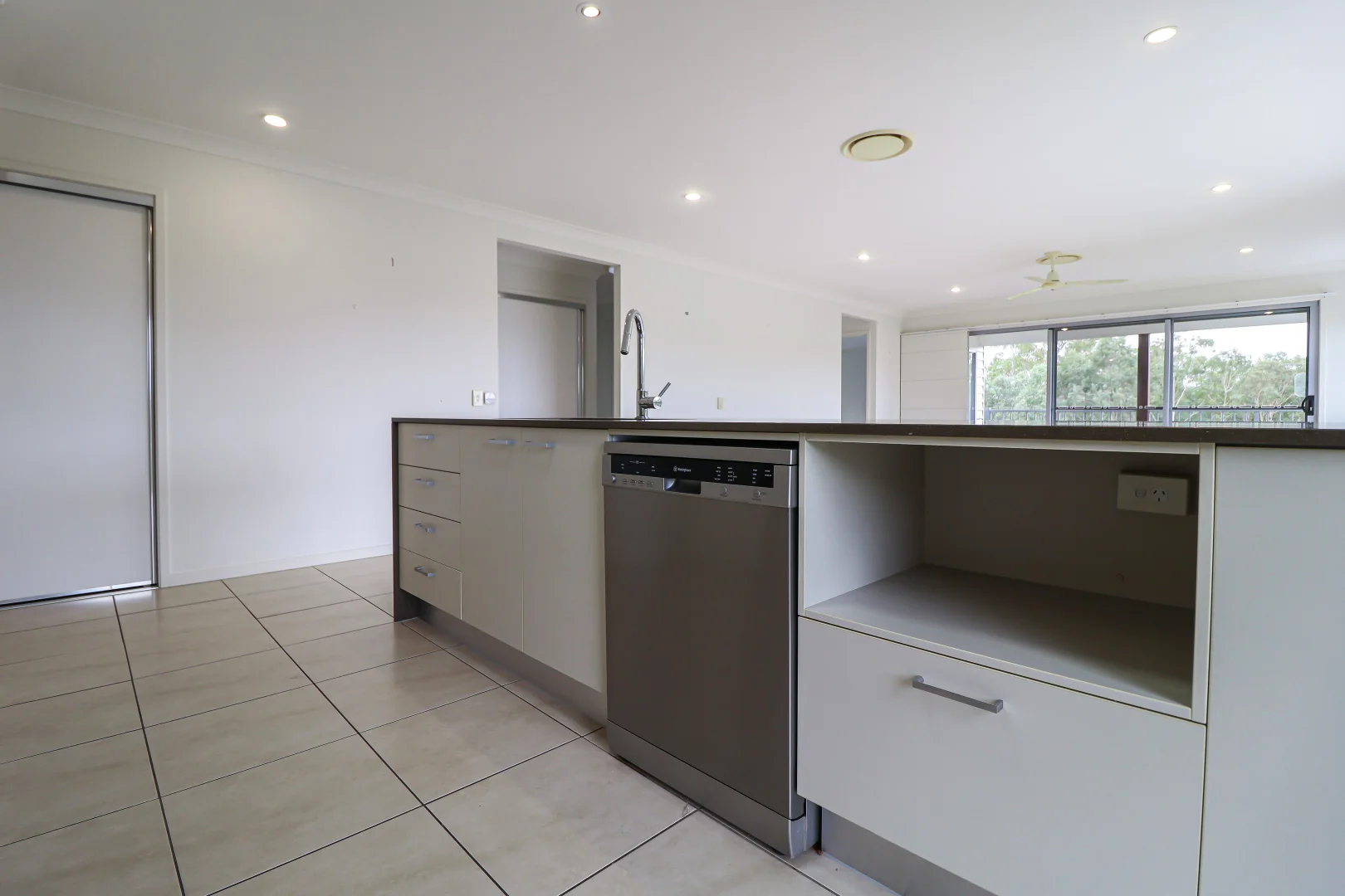 Additional image 5 of 2 Carlsson Place, Kirkwood QLD 4680