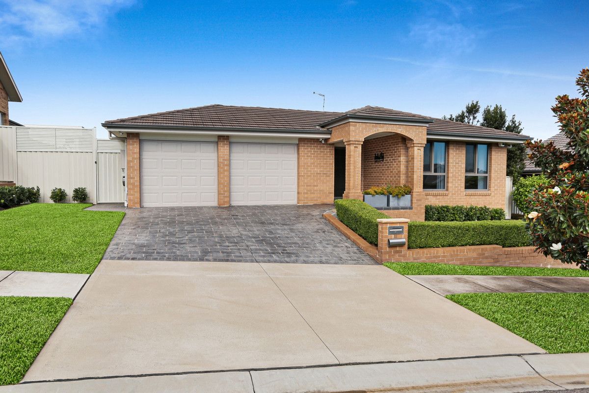 4 bedrooms House in 32 Alchornea Circuit MOUNT ANNAN NSW, 2567