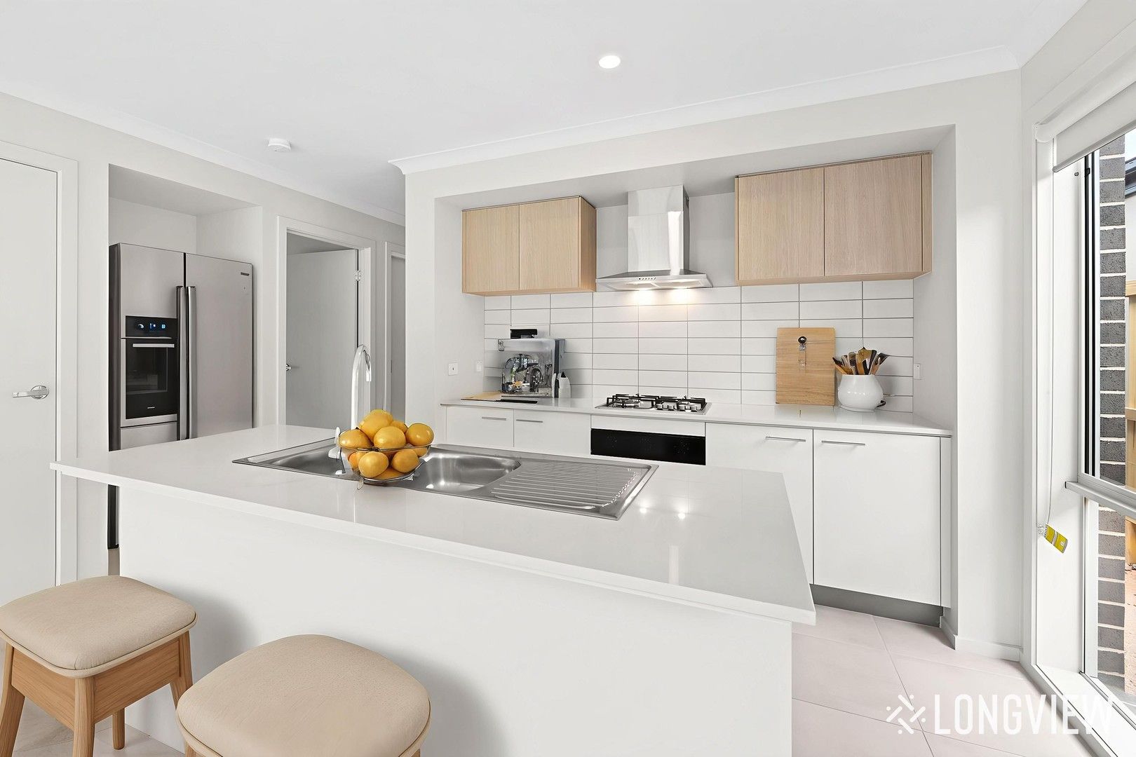 4 bedrooms House in 6 Vicksburg Avenue WYNDHAM VALE VIC, 3024