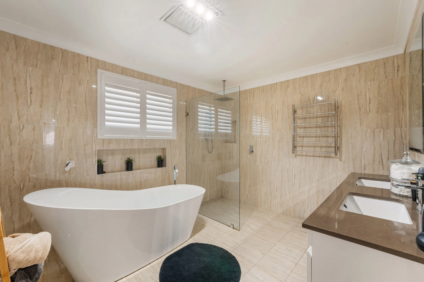 Additional image 11 of 2 Amber Close, Bossley Park NSW 2176