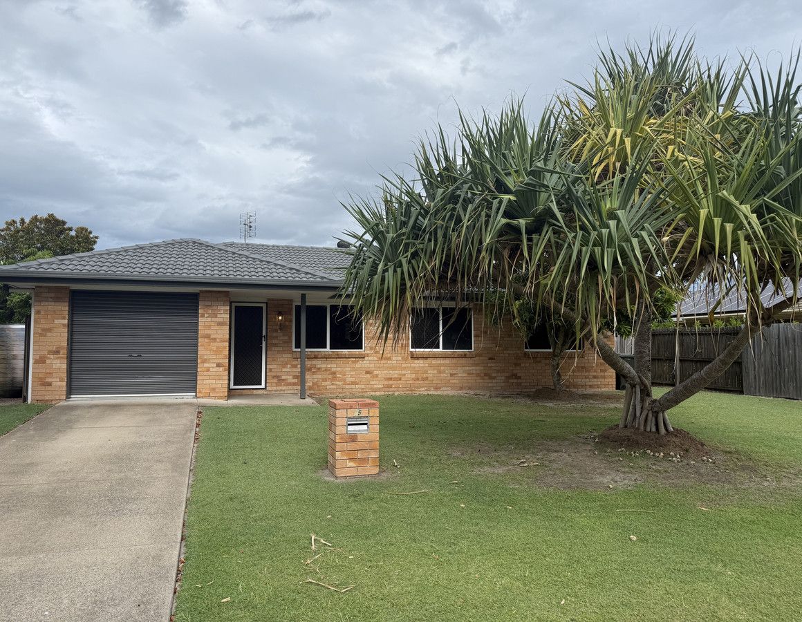 3 bedrooms House in 15 Wide Bay Drive ELI WATERS QLD, 4655