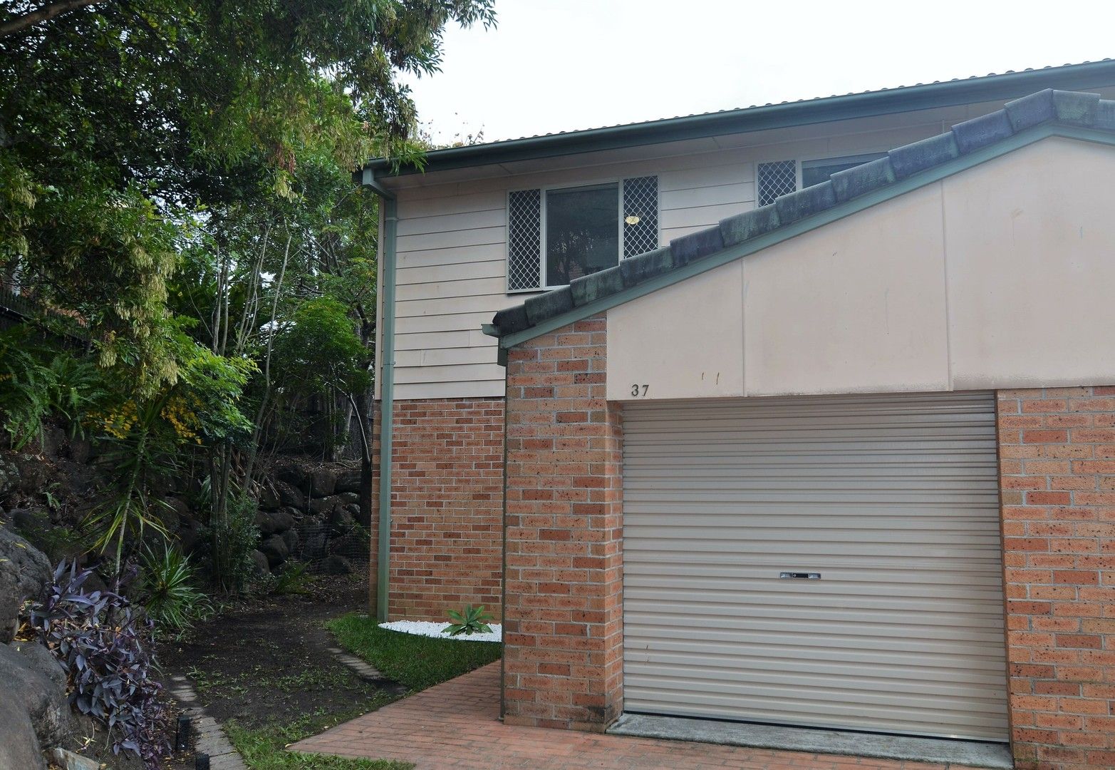 3 bedrooms Townhouse in Unit 37/30 Gemvale Rd REEDY CREEK QLD, 4227