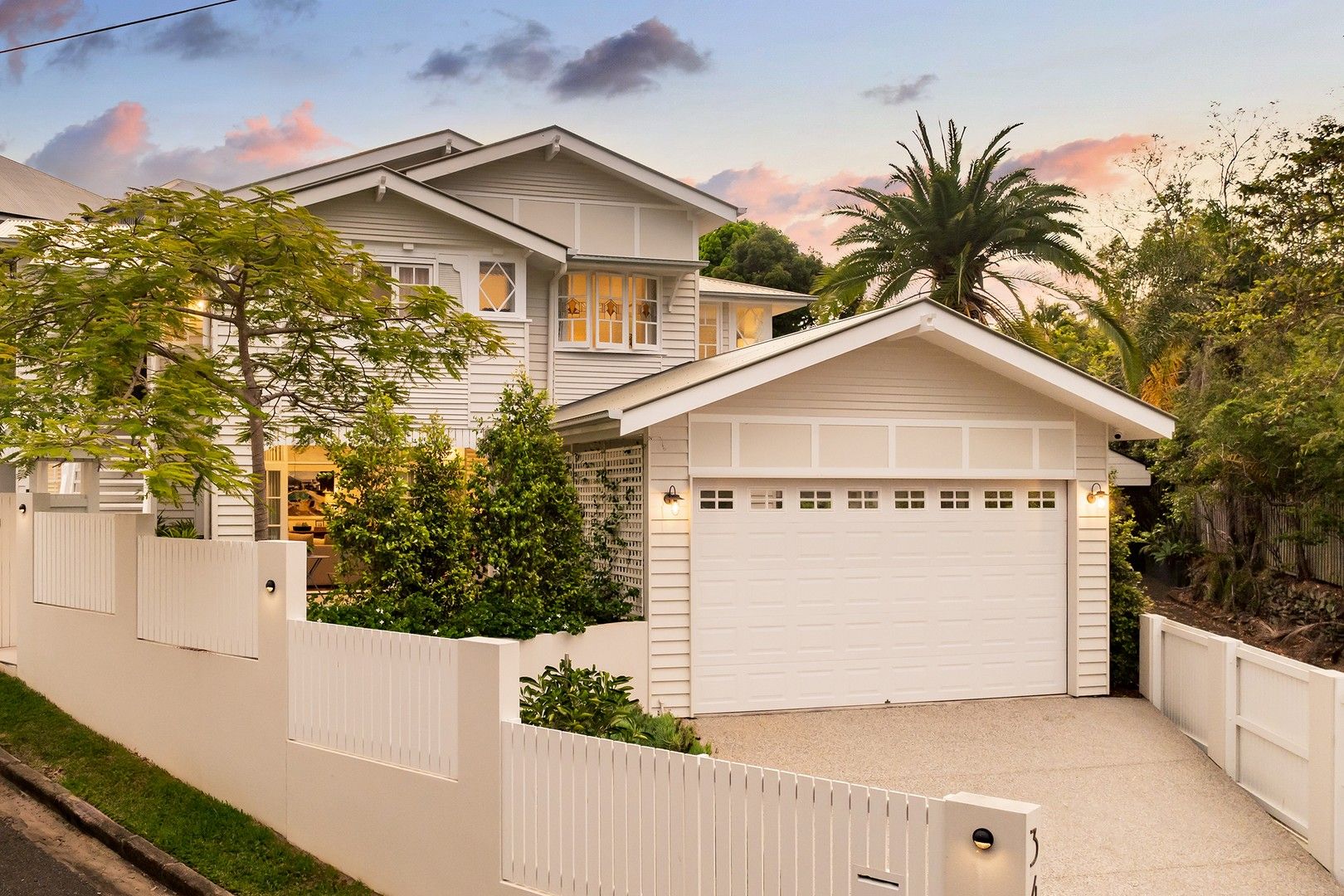 4 bedrooms House in 34 Munro Street AUCHENFLOWER QLD, 4066