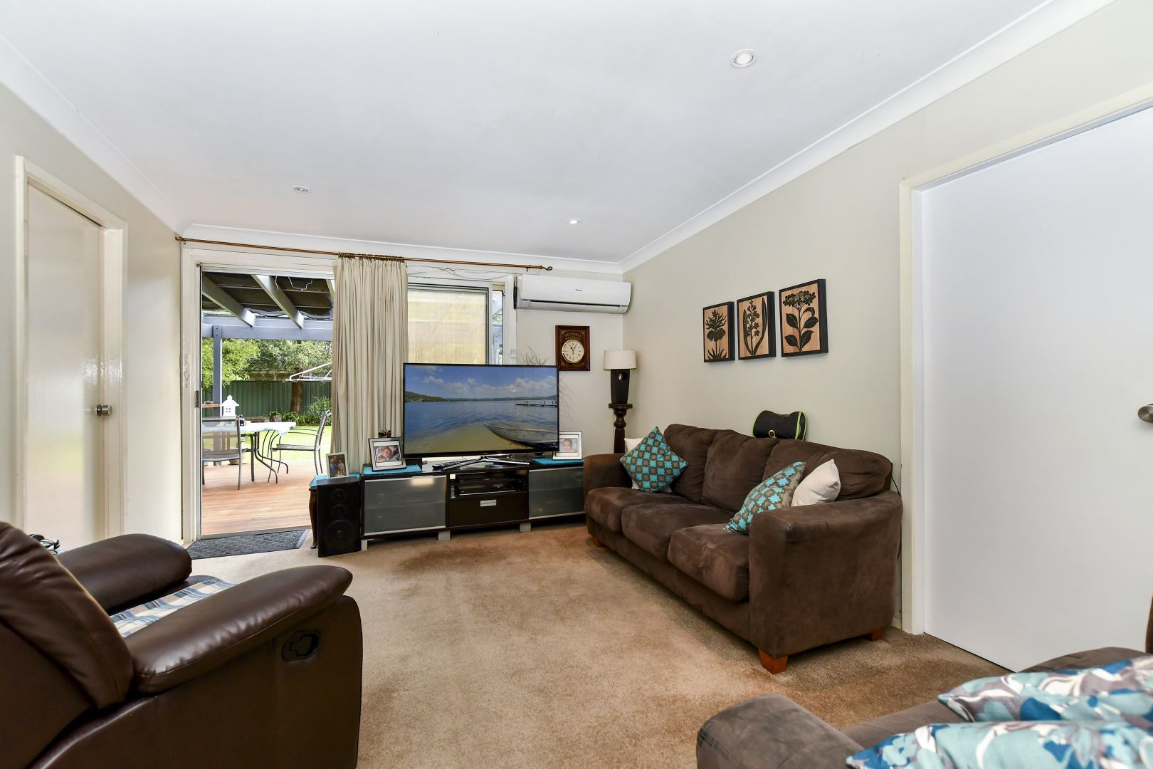 27 Albany Street, Umina Beach NSW 2257, Image 2