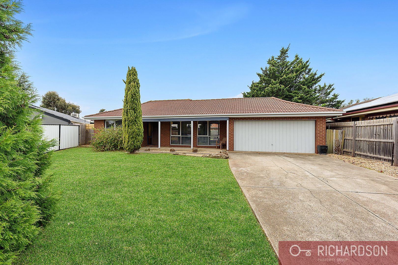 3 bedrooms House in 10 Bloxham Court HOPPERS CROSSING VIC, 3029
