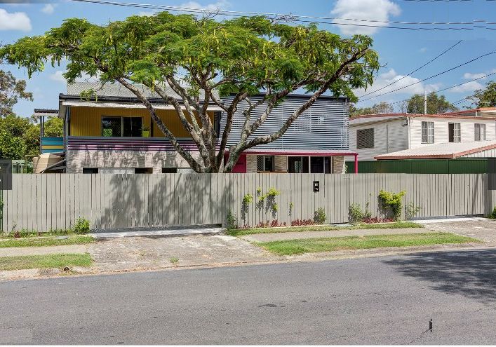 4 bedrooms House in 16 Clara Street LOGAN CENTRAL QLD, 4114