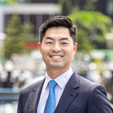 Ricky Li, Sales representative
