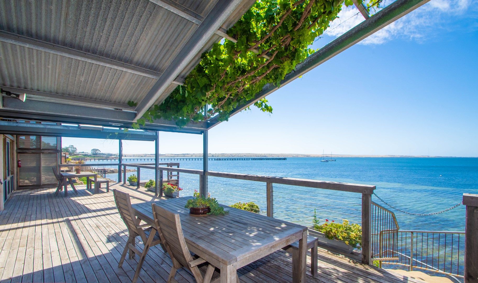 Nautilus 1/10 Alfred Terrace, Streaky Bay SA 5680 Apartment For Rent