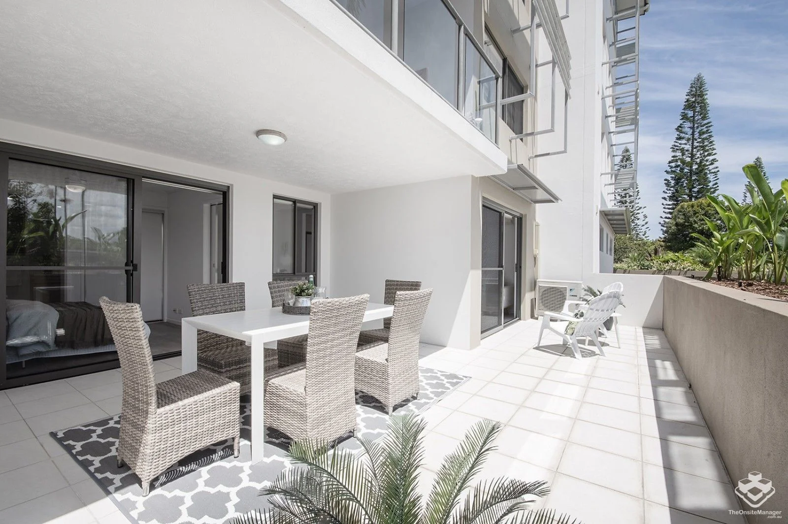 6/4 Grand Parade, Kawana Island QLD 4575