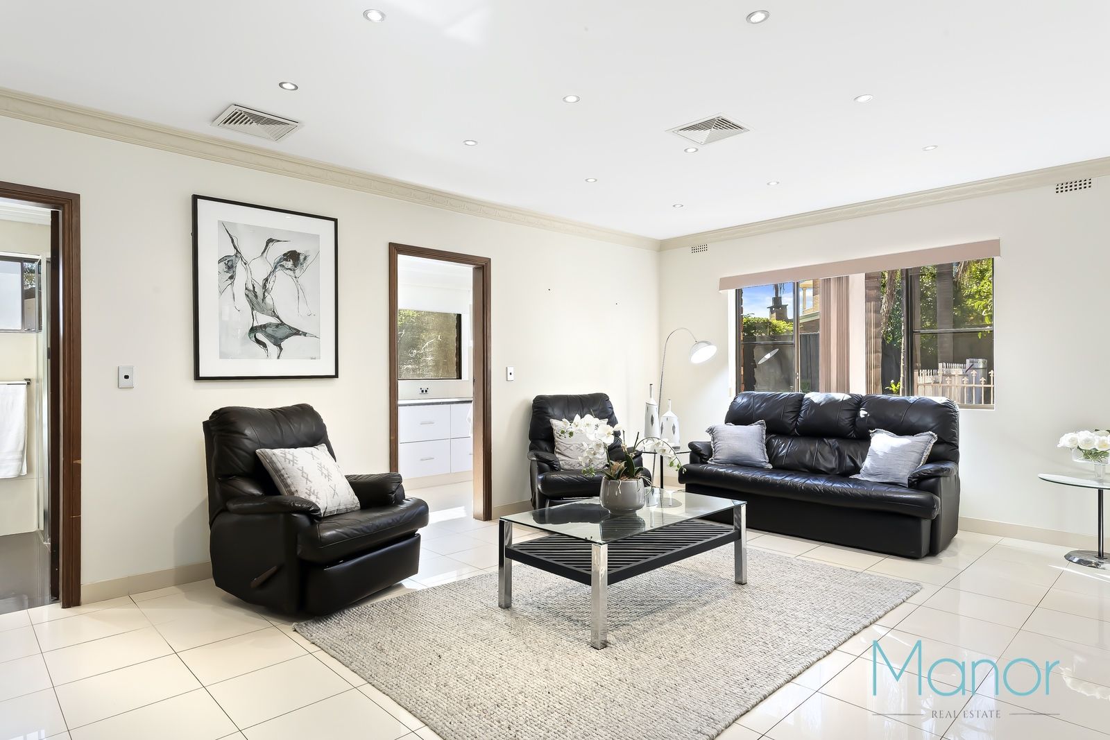 16 Tamboura Avenue, Baulkham Hills NSW 2153, Image 2