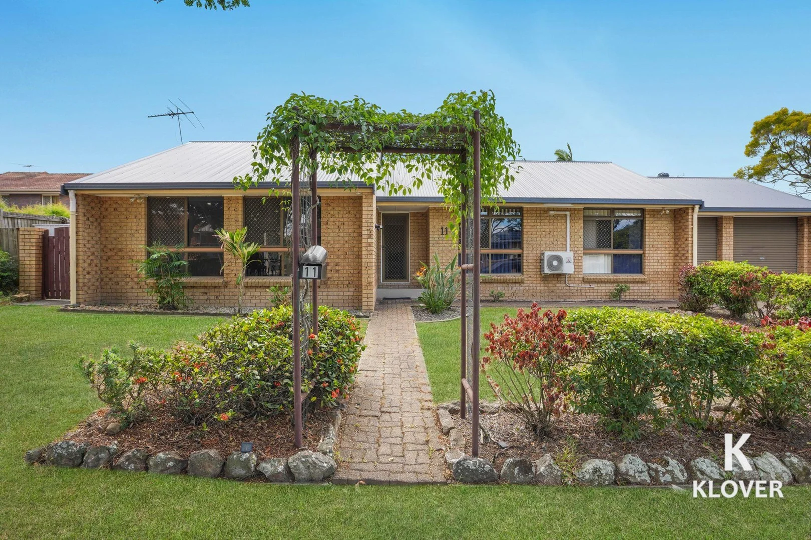 11 Carbora St, Mansfield QLD 4122