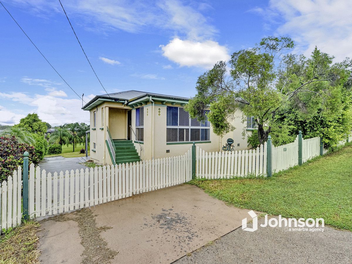 207 Blackstone Road, Silkstone QLD 4304