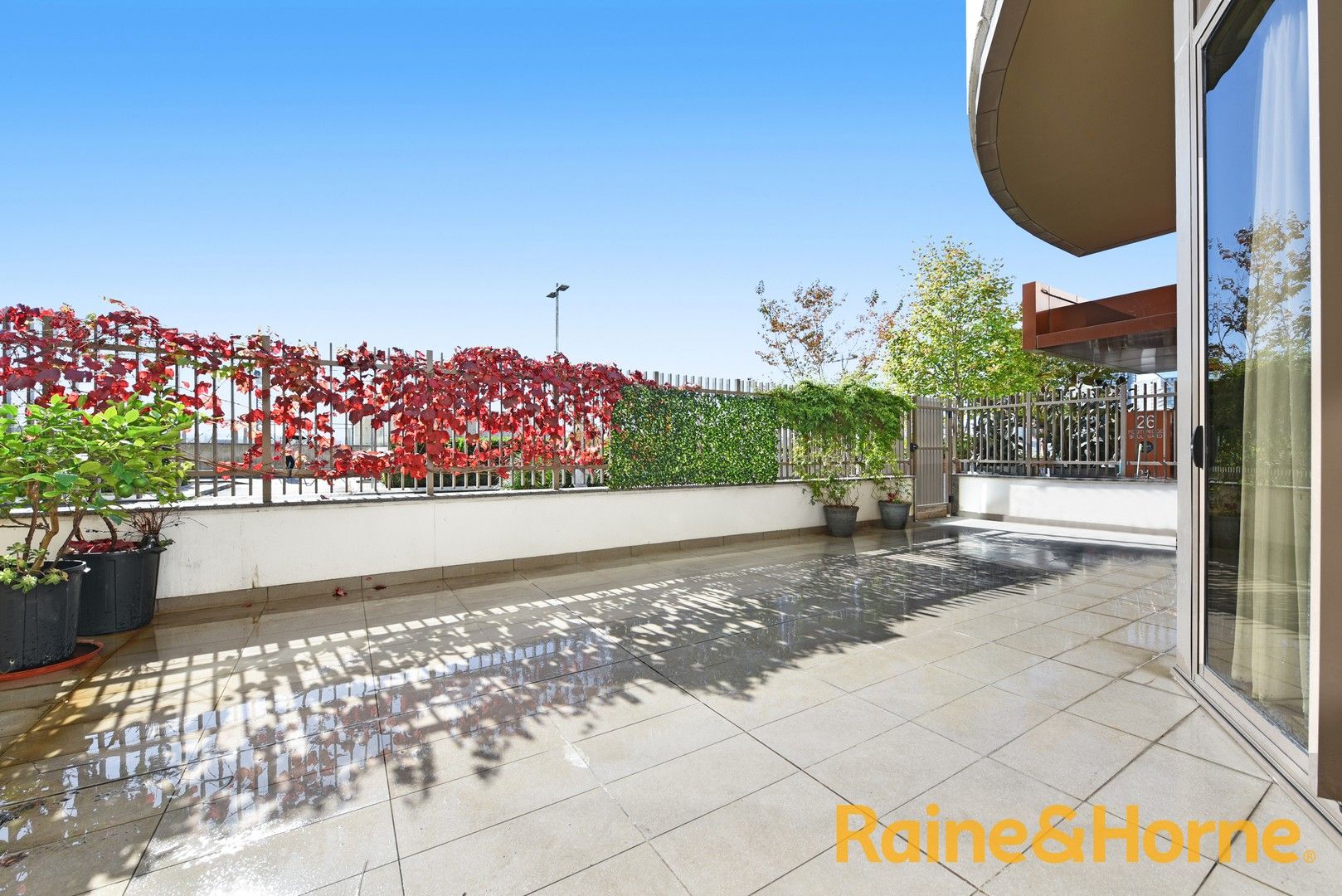 1 bedrooms Apartment / Unit / Flat in 303/26 Footbridge Boulevard WENTWORTH POINT NSW, 2127