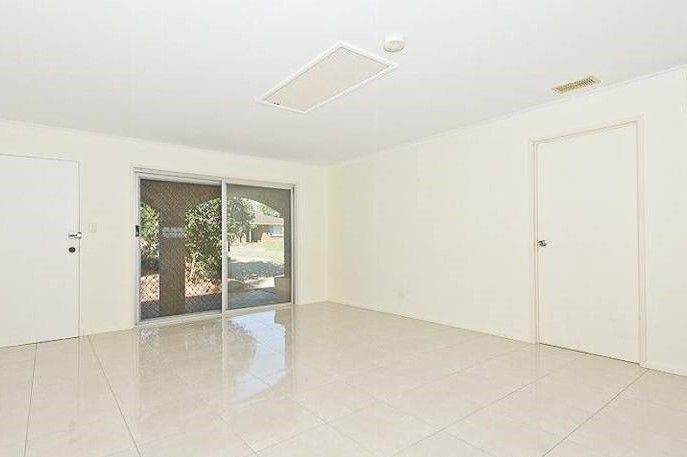 31 Frenchs Road, Petrie QLD 4502, Image 2