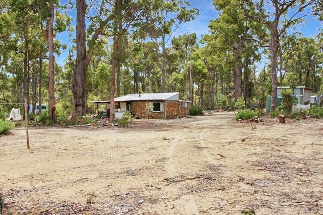 Picture of 269 Leschenaultia Drive, JALBARRAGUP WA 6275