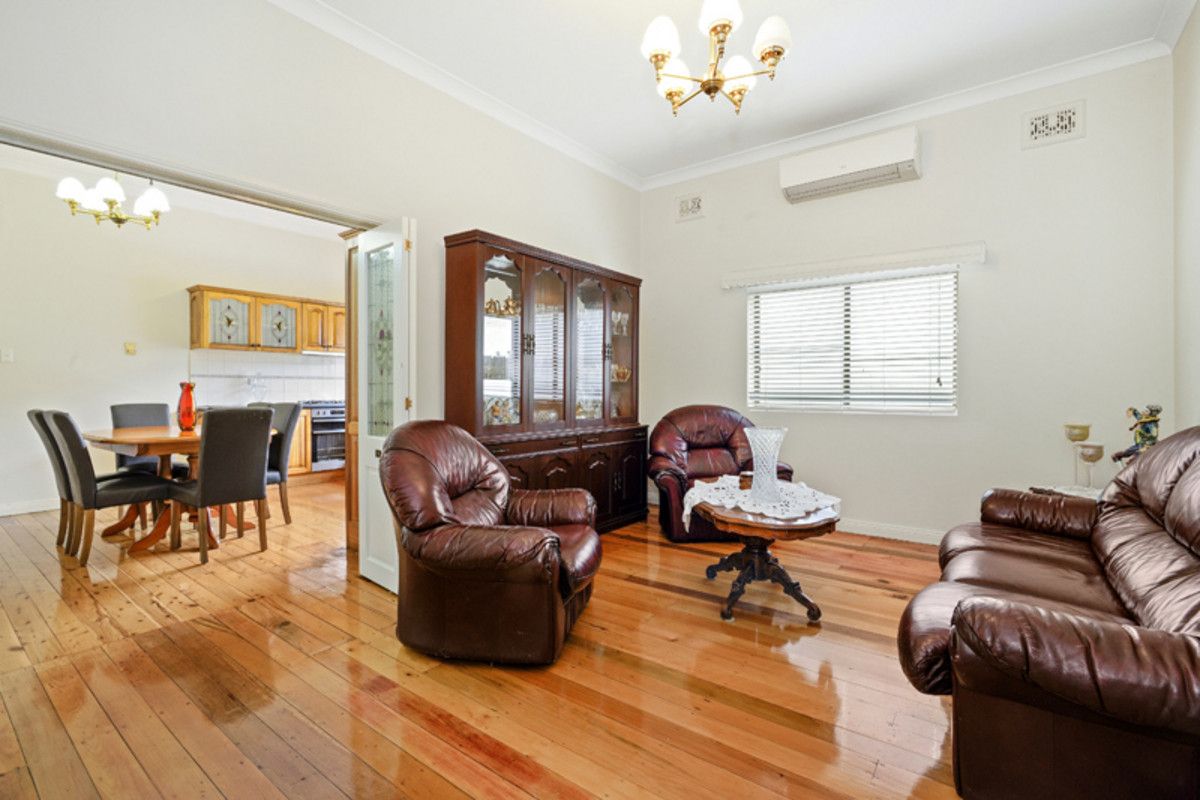 9 Trevenar Street, Ashbury NSW 2193, Image 2