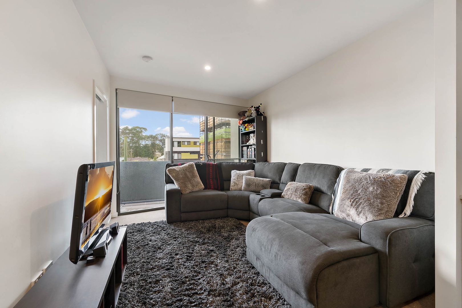 217/11 Ernest Street, Belmont NSW 2280, Image 1