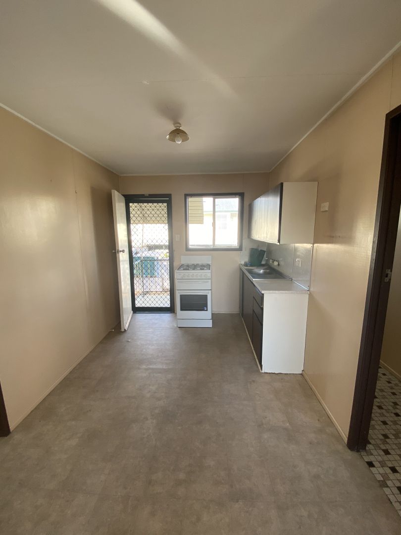 2/180a Ferry St, Maryborough QLD 4650 House For Rent 280 Domain