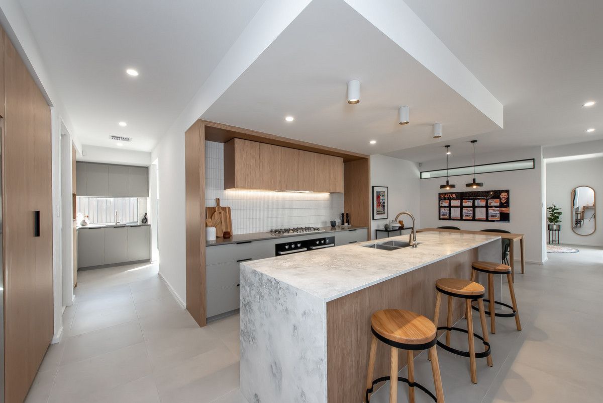 4 bedrooms House in 42 Cooper Road MORLEY WA, 6062