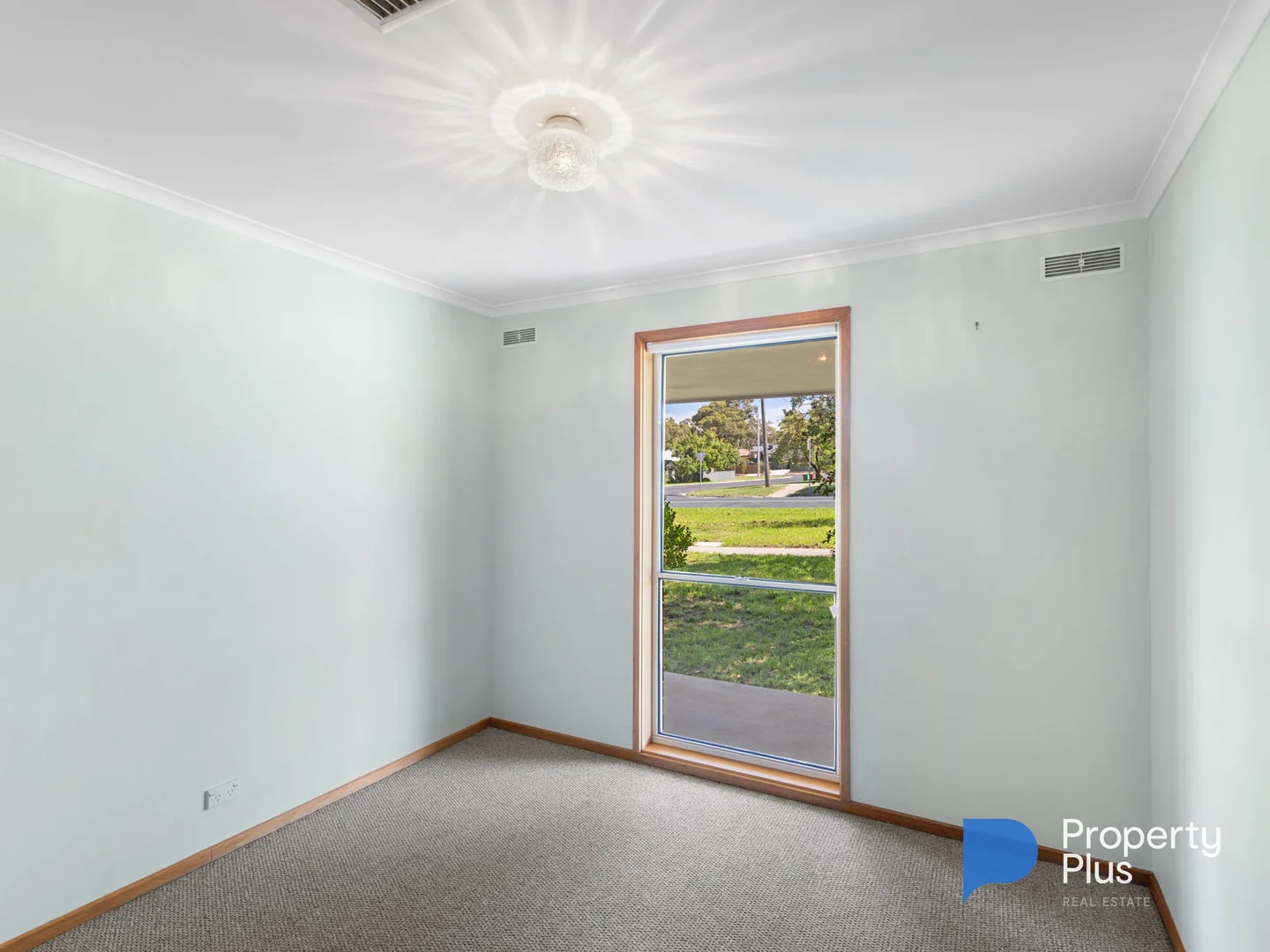 Additional image 2 of 35 Spring Gully Road, Quarry Hill VIC 3550