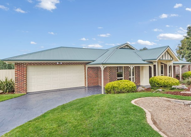 22 Landano Way, Doreen VIC 3754