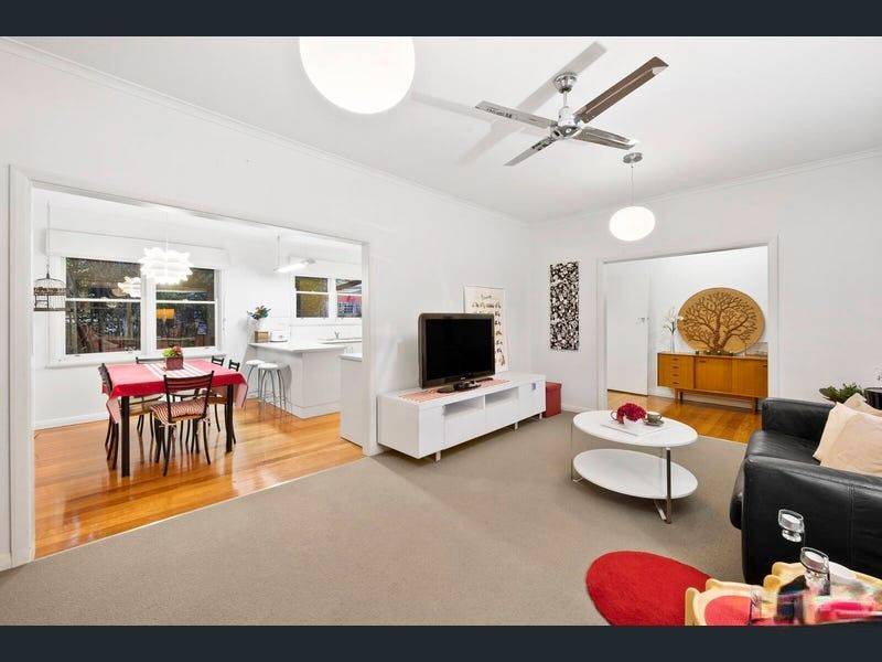 1/2 Gretton Court, Highton VIC 3216 House For Rent 550 Domain