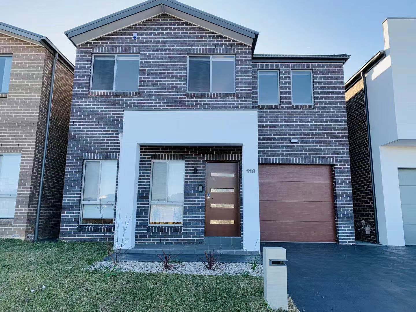 5 bedrooms House in 118 Westbrook CCT MARSDEN PARK NSW, 2765