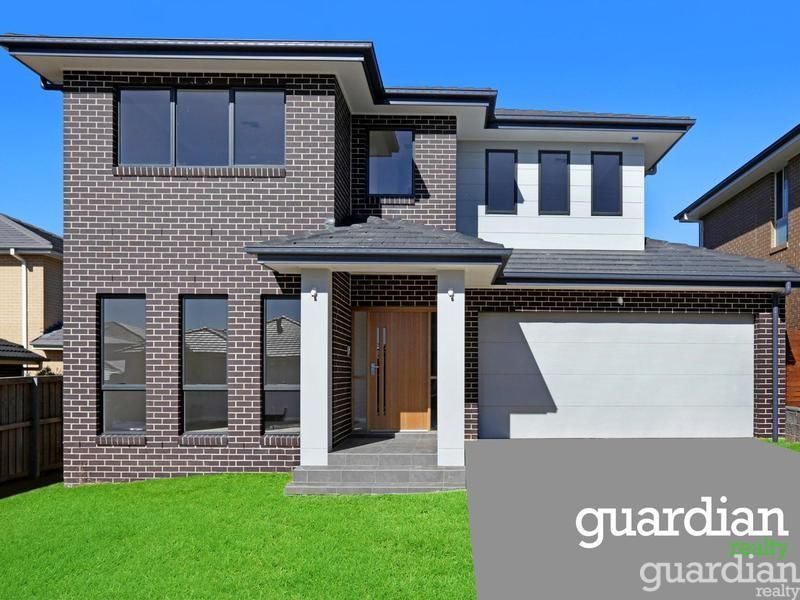 4 bedrooms House in 11 Narawang Street ROUSE HILL NSW, 2155